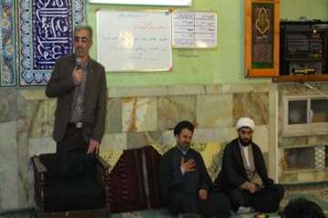 حضورکاروان انقلاب اداره کل دامپزشکی استان سمنان به مناسبت ایام ا.. دهه فجردرمسجد روستای خیرآبادسمنان