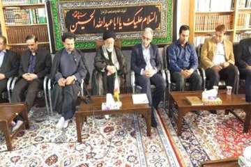 دیدارمدیر کل دامپزشکی استان با جمعی از پرسنل اداره کل دامپزشکی استان با ایت الله شاهچراغی نماینده ول