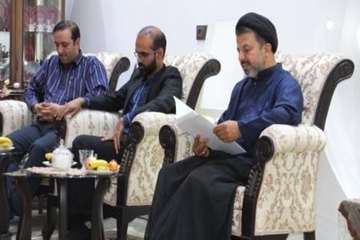 دیدار مدیرکل دامپزشکی استان سمنان به اتفاق هیئت همراه از خانواده همکار بازنشسته آقای محمدخانی
