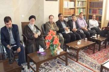 دیدارمسئولین روابط عمومی دستگاه های اجرای استان سمنان با امام جمعه سمنان به مناسبت روز روابط عمومی 2