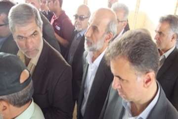 بازدید وزیر جهادکشاورزی و استاندار سمنان و رئیس سازمان دامپزشکی کشور از مزرعه شتر ایرانی سمنان