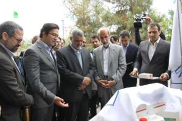 بازدیدوزیرجهادکشاورزی ودکترخلج رئیس سازمان دامپزشکی کشوردرسفرریاست جمهوری به استان سمنان ازشرکت رویا