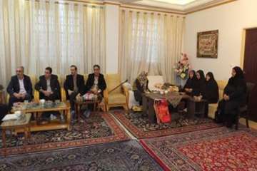 دیداردکتر سعیدی مدیرکل محترم دامپزشکی استان سمنان به اتفاق هیئت همراه ازخانوده محترم علی محمد رضا زا