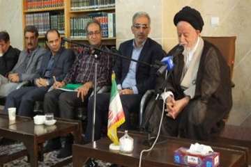 دیدارپرسنل دامپزشکی استان ،همکاران بازنشسته وبخش خصوصی با نماینده محترم ولی فقیه استان وامام جمعه سم