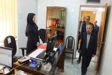 بازدیددکترخبازاستاندارسمنان  از محل کارپرسنل اداره کل 14/7/95