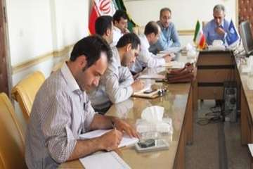 جلسه شورای هماهنگی با موضوع  گزارش عملکرد واکسیناسیون تب برفکی دراداره کل دامپزشکی استان 31/3/95