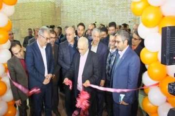 آلبوم شماره دو مراسم افتتاحیه خط تولید خط DCPشرکت زرین مهد شیمی سمنان با حضور استادار مسئولین کشوری 