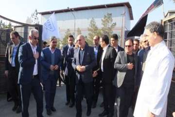 آلبوم شماره یک مراسم افتتاحیه خط تولید ضد عفونی وانبار قرنطینه شرکت رویان دارو با حضور استادار مسئول