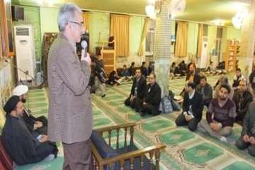 حضورکاروان انقلاب اداره کل دامپزشکی استان سمنان به مناسبت ایام ا.. دهه فجردرمسجد روستای خیرآبادسمنان