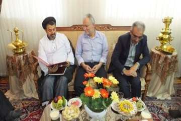 دیدارمدیرکل دامپزشکی استان سمنان  به اتفاق هیئت همراه با آقای طاهریان همکاربازنشسته سمنان 27/5/95