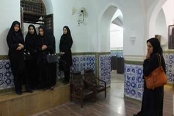 بازدید بانوان شاغل اداره کل دامپزشکی استان سمنان از موزه گرمابه پهنه شهرستان سمنان