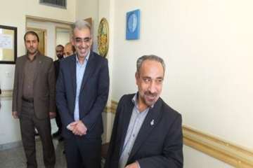 بازدیددکترخبازاستاندارسمنان  از محل کارپرسنل اداره کل 14/7/95