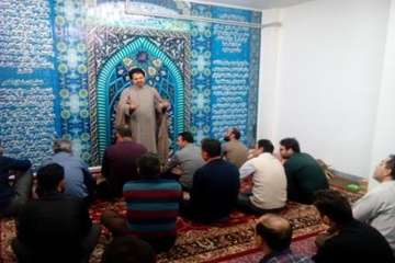 برپایی نماز جماعت اعضای شورای هماهنگی اداره کل دامپزشکی استان در شهرستان مهدیشهر 14/9/95