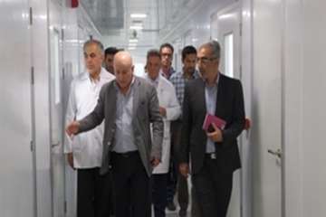 بازدیددکترمحمدسعیدی مدیرکل دامپزشکی استان سمنان ازکارخانه دارویی دامی ایران درشهرستان گرمساراردیبهشت