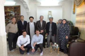 ملاقات مدیر کل و کارکنان دامپزشکی با خانواده معظم شهدا