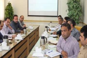 دوره آموزشی تب برفکی با حضورروئسای ادارت دامپزشکی ،معاونین وکارشناسان مدیریت وبهداشت بیماریهای دامی 