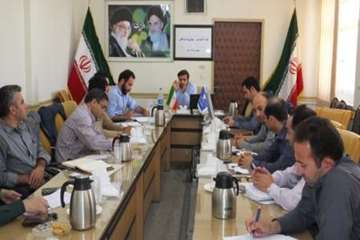 دوره آموزشی تب برفکی با حضورروئسای ادارت دامپزشکی ،معاونین وکارشناسان مدیریت وبهداشت بیماریهای دامی 