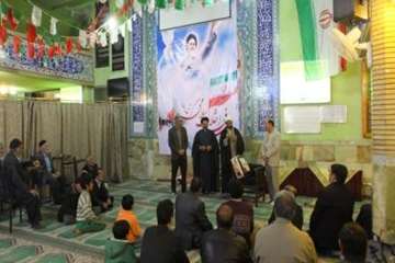 حضورکاروان انقلاب اداره کل دامپزشکی استان سمنان به مناسبت ایام ا.. دهه فجردرمسجد روستای خیرآبادسمنان