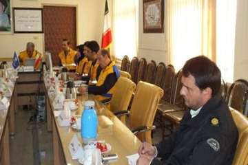 مانوررومیزی پدافند غیر عامل با موضوع آنفلوانزای فوق حاد پرندگان به مناسبت هفته پدافندغیر عامل  8آبان