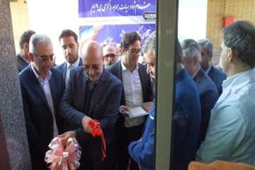 آلبوم شماره چهارم  مراسم افتتاحیه خط تولید ضد عفونی وانبار قرنطینه شرکت رویان دارو با حضور استادار م
