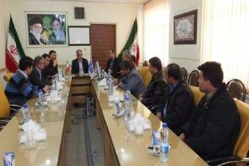 جلسه بسیج سازندگی جهت برگزاری گشت کنترل وترددبا حضور مسئول بسیج سازندگی استان  22/10/95