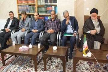 دیدارپرسنل دامپزشکی استان ،همکاران بازنشسته وبخش خصوصی با نماینده محترم ولی فقیه استان وامام جمعه سم