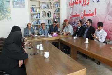 حضور دکتر حسینی مدیرکل محترم دامپزشکی استان سمنان در دفتر روزنامه پیام وتبریک روز خبر نگار وپاسخ به 
