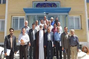 دیدار صمیمی دکتر حسینی مدیر کل محترم دامپزشکی استان سمنان با همکاران باز نشسته اداره کل دامپزشکی است