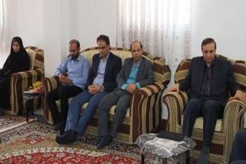 دیدار دکتر حسینی مدیرکل محترم دامپزشکی استان سمنان به اتفاق هیئت همراه از خانواده محترم رزمنده حاج ا