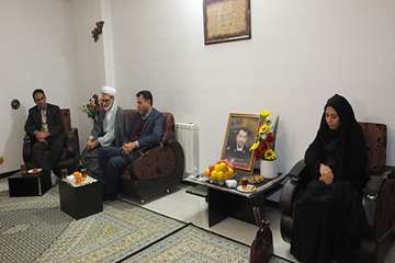 دیدار مدیرکل محترم با خانواده شهید علیرضا ابراهیمی به مناسبت هفته بسیج 3 آذر98