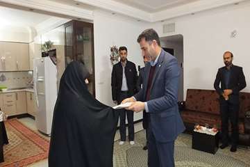 دیدار مدیرکل محترم با خانواده شهید علیرضا ابراهیمی به مناسبت هفته بسیج 3 آذر98