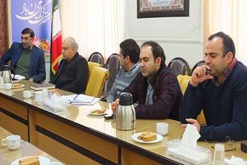 جلسه بررسی بیماریهای طیور در منطقه سمنان و سرخه 3 دی ماه98