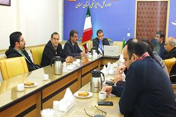 جلسه بررسی بیماریهای طیور در منطقه سمنان و سرخه 3 دی ماه98