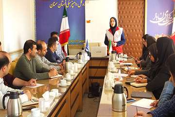 دوره آموزشی کمک های اولیه ویژه پرسنل اداره 8دی ماه 98