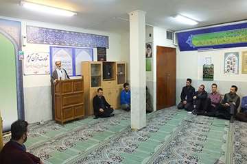 برگزاری حلقه صالحین به مناسبت بزرگداشت 9 دی ماه