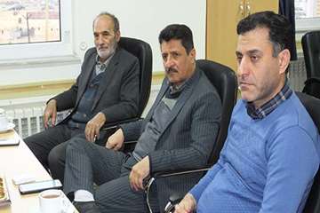 دیدار مدیرکل عشایری استان به همراه تعدادی از عشایر شهرستان مهدیشهر با مدیرکل دامپزشکی استان سمنان3به