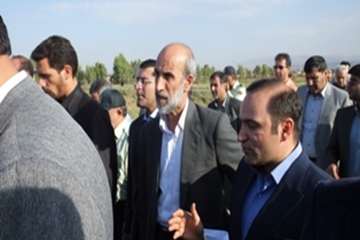 بازدید وزیر جهادکشاورزی و استاندار سمنان و رئیس سازمان دامپزشکی کشور از مزرعه شتر ایرانی سمنان
