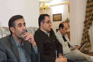 دیدار مدیر کل دامپزشکی استان سمنان از خانواده شهید والامقام سعیدی در شهرستان مهدیشهر
