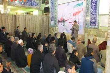 حضورکاروان انقلاب اداره کل دامپزشکی استان سمنان به مناسبت ایام ا.. دهه فجردرمسجد روستای خیرآبادسمنان