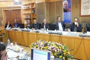 جلسه ستاداستانی کنترل وپیشگیری آنفلوانزای فوق حاد پرندگان به ریاست دکتر خباز استاندارسمنان دراستاندا