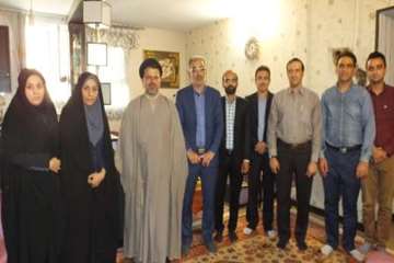دیدار مدیرکل دامپزشکی استان سمنان به اتفاق هیئت همراه از خانواده ایثارگر بهمئی 