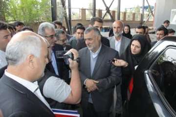 بازدیدوزیرجهادکشاورزی ودکترخلج رئیس سازمان دامپزشکی کشوردرسفرریاست جمهوری به استان سمنان ازشرکت رویا