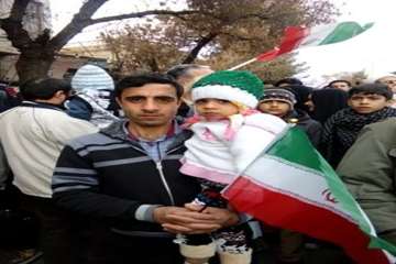 حضورپرسنل اداره کل دامپزشکی استان سمنان دراهپیمایی 22بهمن 94همراه باگلواژه ها