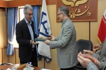 امضاء تفاهمنامه همکاری بین اداره کل دامپزشکی استان ودانشگاه سمنان درهفته دامپزشکی 