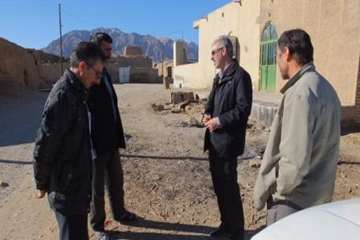بازدید دکتر سعیدی مدیرکل محترم دامپزشکی از مناطق محروم شرق استان سمنان (روستای صالح آباد)