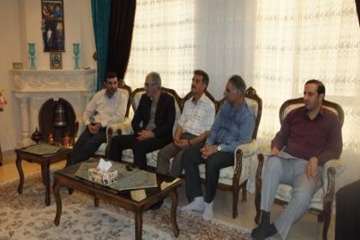 دیداردکتر سعیدی مدیرکل دامپزشکی استان سمنان  وهیئت همراه از خانواده رزمنده دکتر جاویدپور 30خرداد96