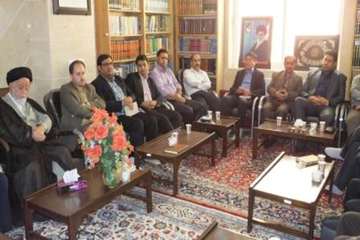 دیدارمسئولین روابط عمومی دستگاه های اجرای استان سمنان با امام جمعه سمنان به مناسبت روز روابط عمومی 2