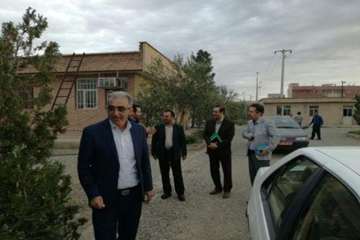 بازدید مسئولین سازمان دامپزشکی کشورازپست دامپزشکی ایوانکی واداره دامپزشکی شهرستان گرمسار4اردیبهشت 96