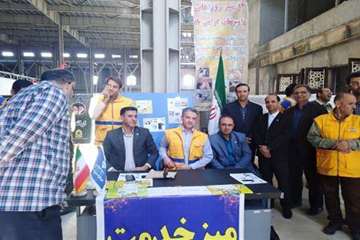 استقرار میز خدمت به مناسبت هفته دامپزشکی در محل مصلی نمازجمعه12مهرماه98