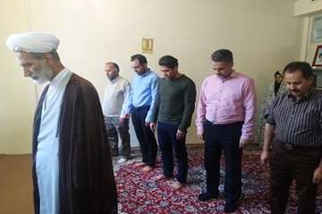 بازدید مسئول دفتر نمایندگی ولی فقیه و دبیر اقامه نماز اداره کل دامپزشکی استان سمنان با پرپایی اقامه 